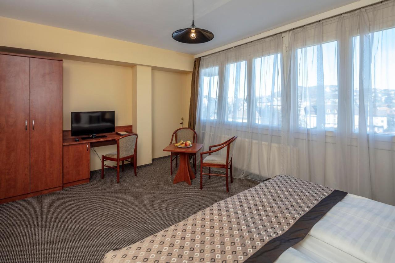Hotel Charles Βουδαπέστη Εξωτερικό φωτογραφία