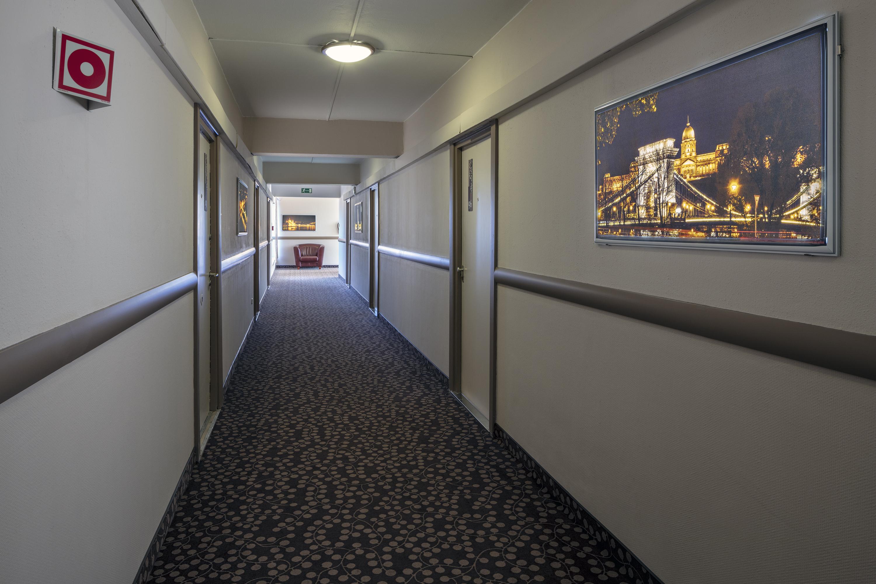 Hotel Charles Βουδαπέστη Εξωτερικό φωτογραφία