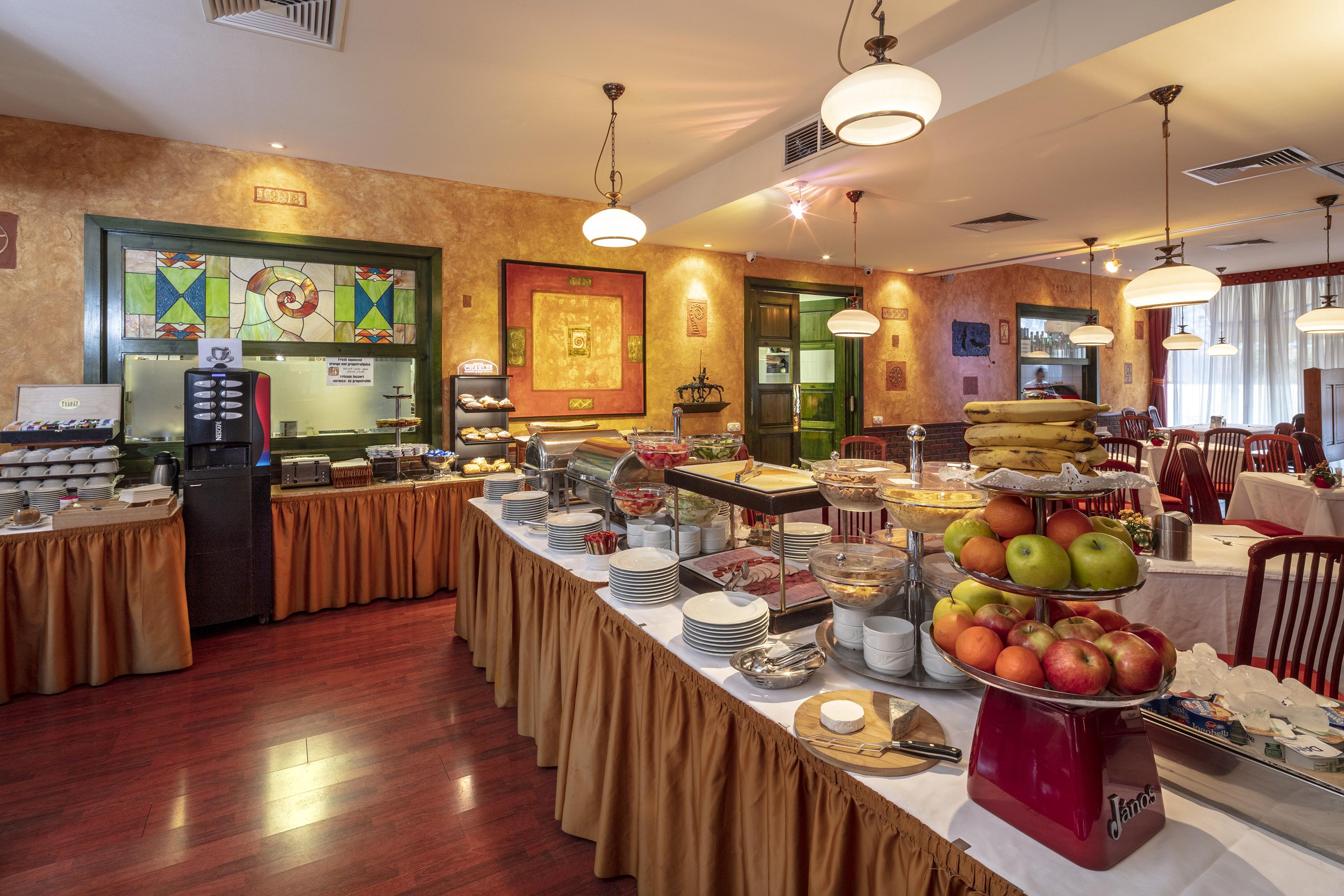 Hotel Charles Βουδαπέστη Εξωτερικό φωτογραφία