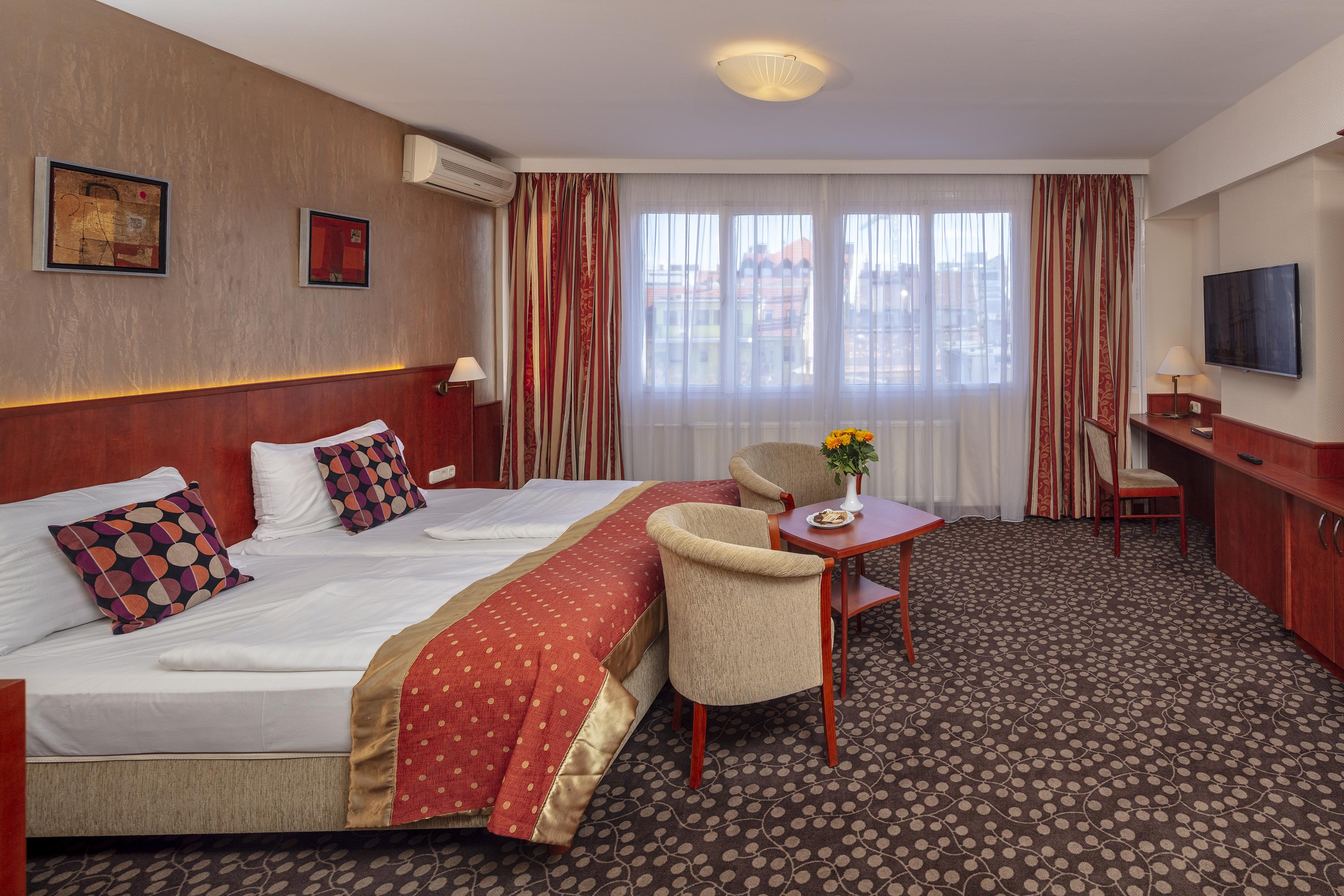 Hotel Charles Βουδαπέστη Εξωτερικό φωτογραφία