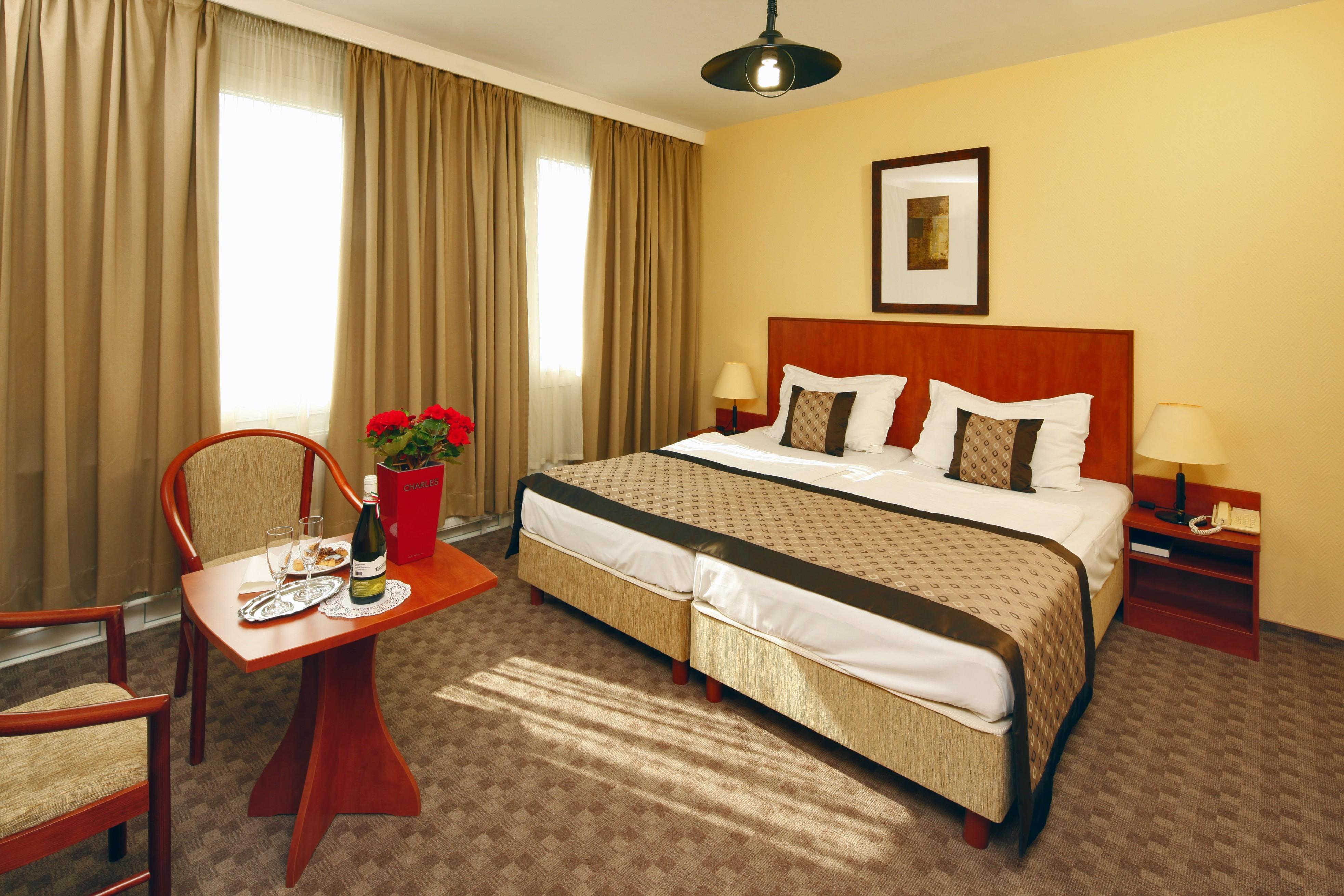 Hotel Charles Βουδαπέστη Εξωτερικό φωτογραφία