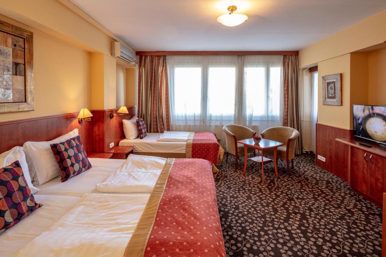 Hotel Charles Βουδαπέστη Εξωτερικό φωτογραφία